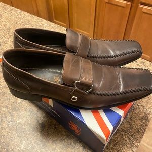 The Classic Collection English Laundry, Mens size 11D dress shoes. Brown